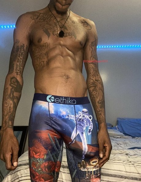 rrosendante porn model pictures