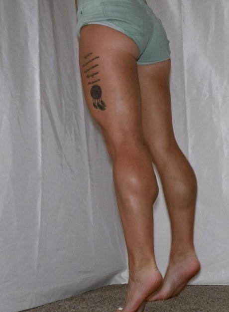 kendraheaux sexy model pic