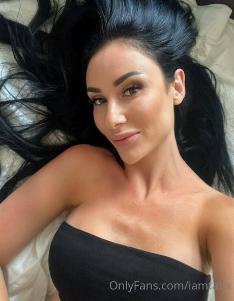 iamalinax free actress archive