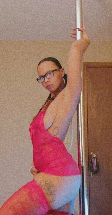 iamamorarose model hot image