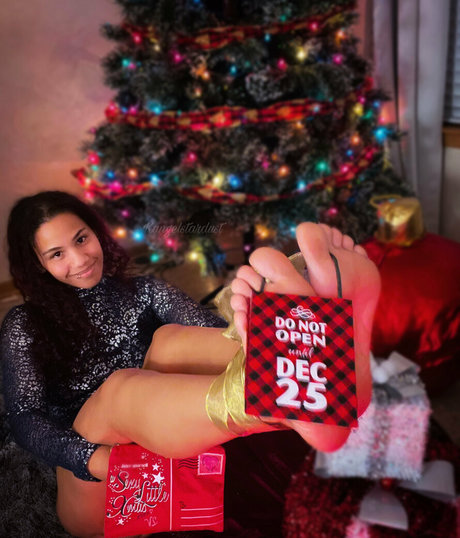 kangelstardustxo naked model img