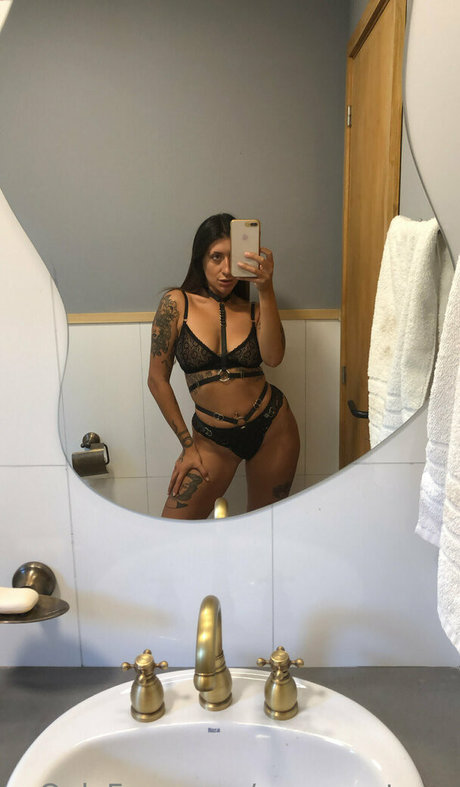 mravenstorm hd actress pictures