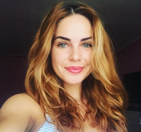 Bella Alice star sexy image