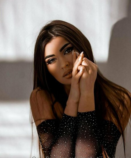 anastasiia baileys model art image