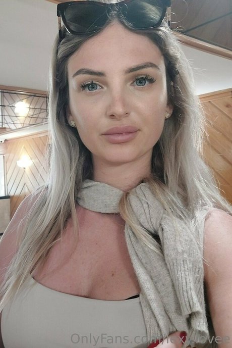 lexy lovee pornographic actress galleries