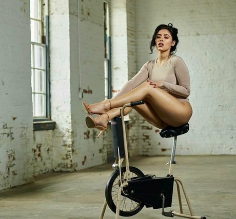 Alus naked actress galleries