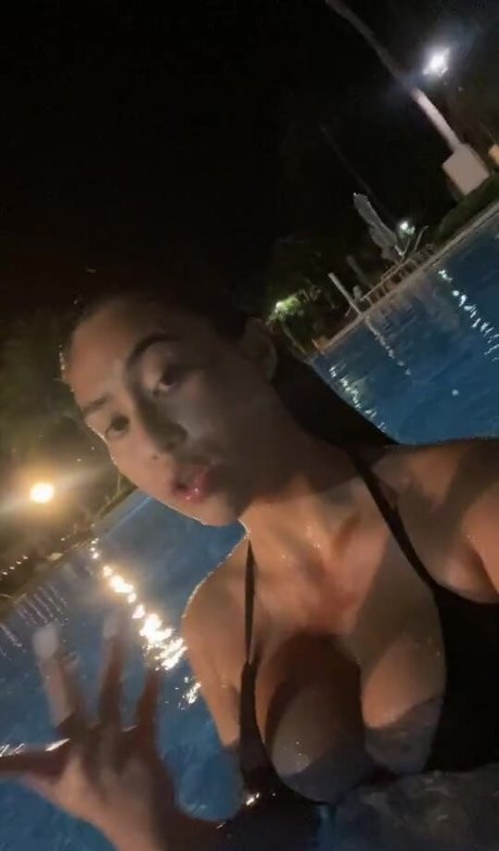 alex papadonker star pics