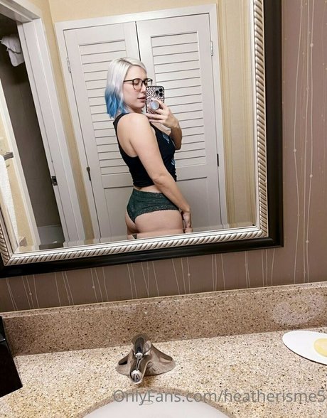 Heather Monroe star top pic