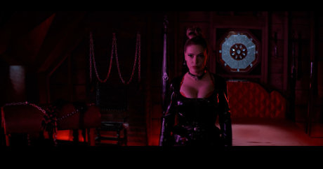 Alyssa Milano best model image