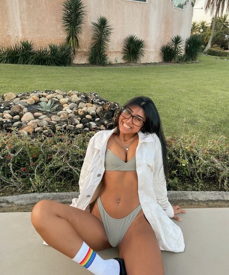 Gabrielle Wlisses model naked pic