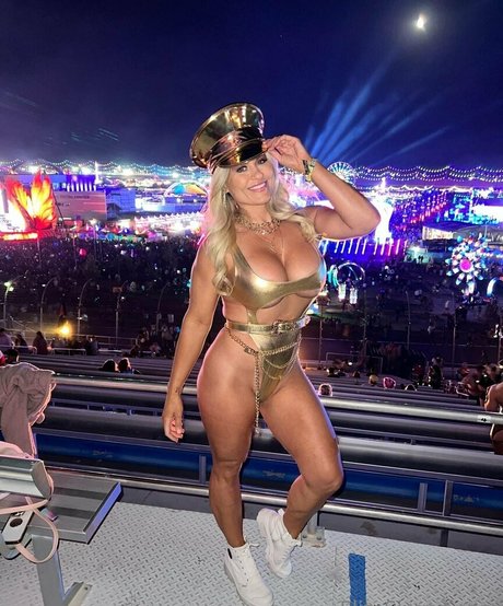 alliseasydney nude star img