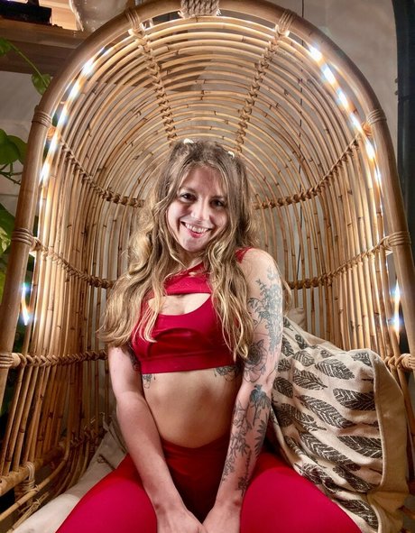 mousiexox model free pic