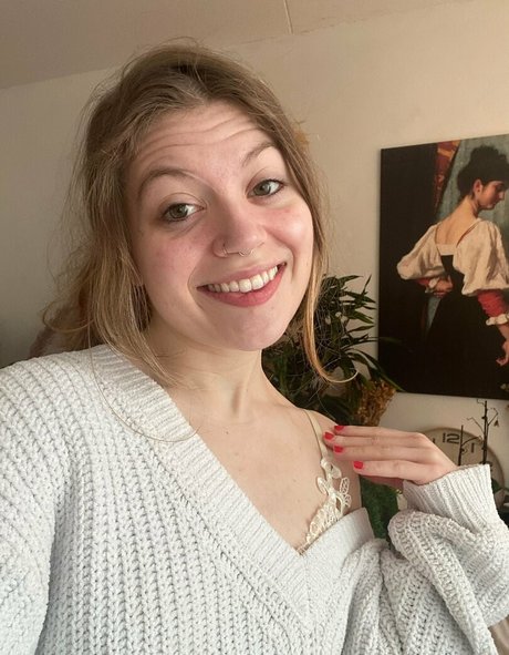 mousiexox pornstar free image