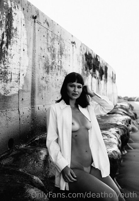 deathofyouth top model photos