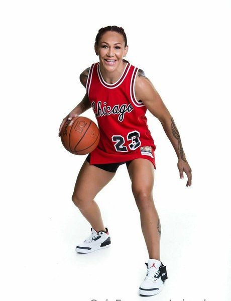 criscyborg pretty actress pic