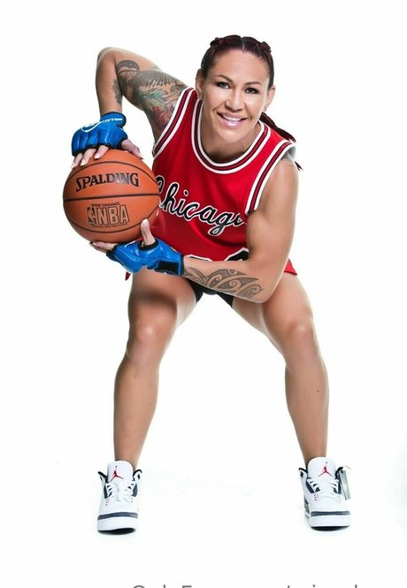 criscyborg model free picture