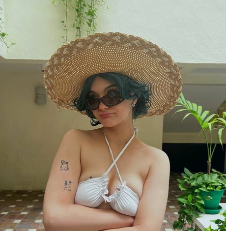 Chio Paleta xxx pornstar gallery