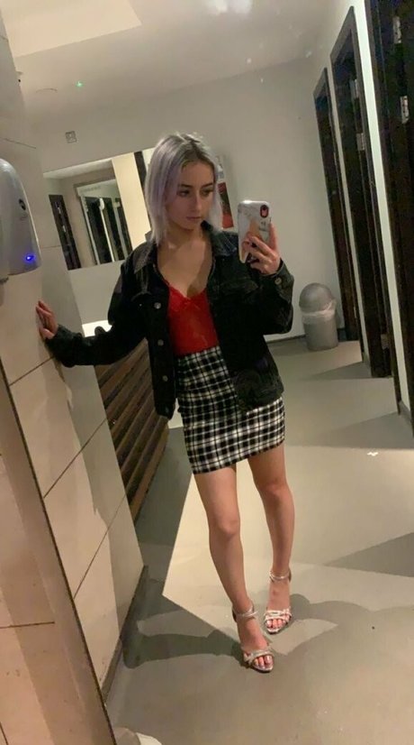 yaz12345 model high quality pic