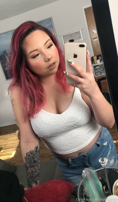 haileyyrae art model gallery