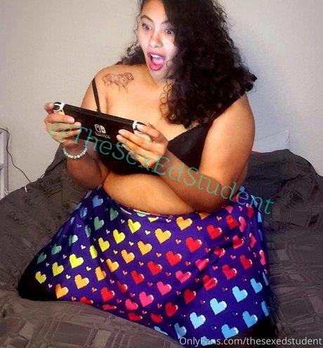 leonadelioness nice actress image