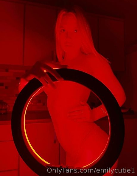 emilycutie1 pornstar sexy archive
