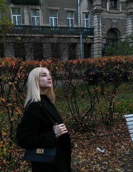 darforyou erotic actress pic