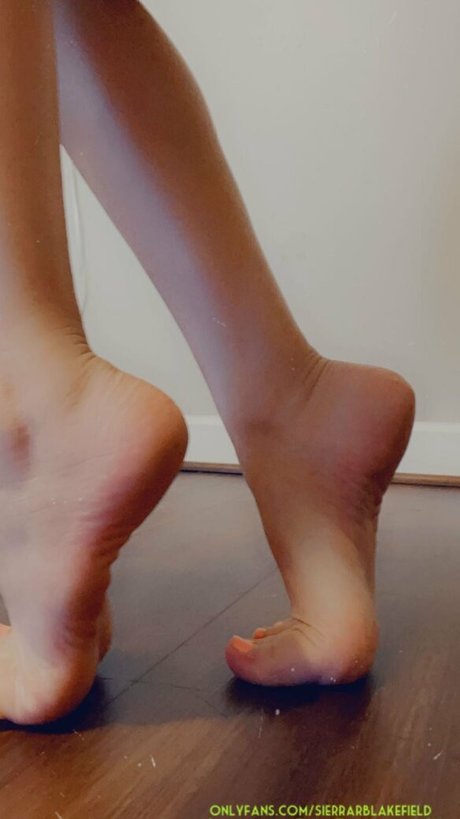 sierrarblakefield star naked photo