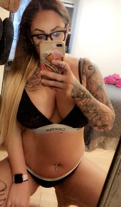 charliegazellefree model naked photos