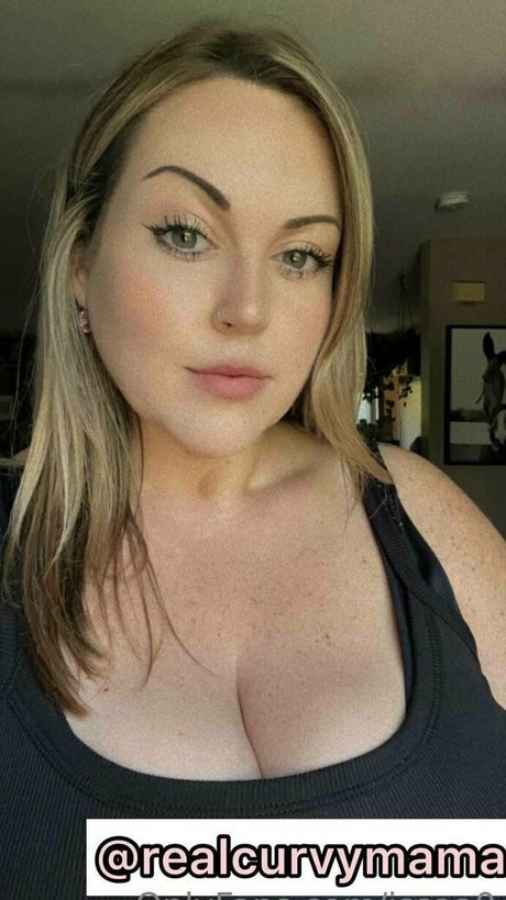 issaa0 art pornstar picture