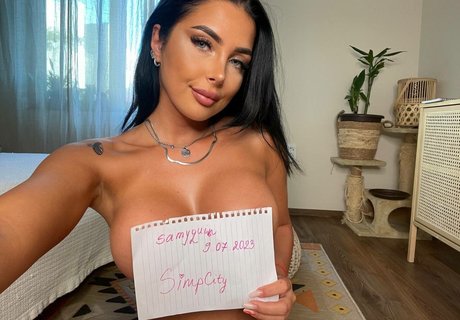 samyquin pornstar hd pic