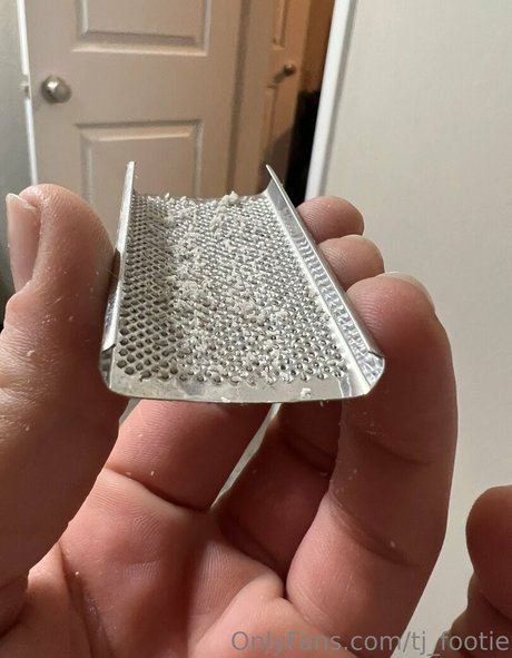 tj footie erotic model pic