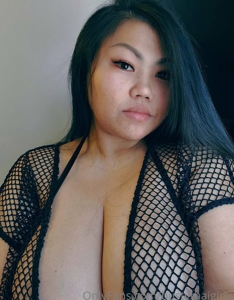bustythaigirlx pornstar erotic pic