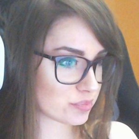 Lemonkiwi xxx actress img