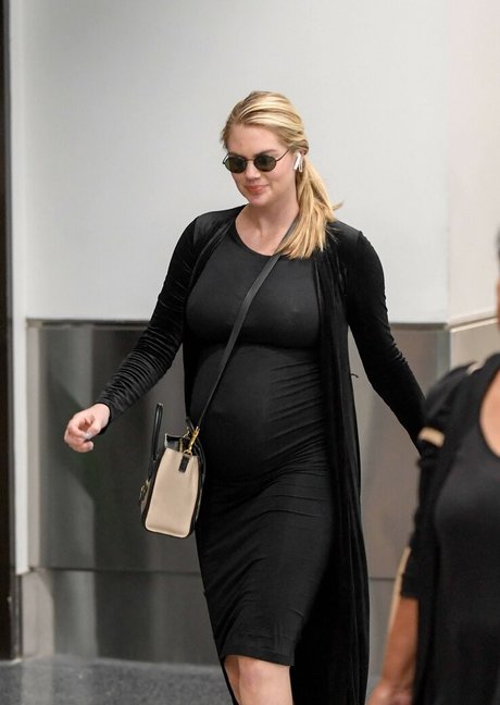 Kate Upton star sexy img