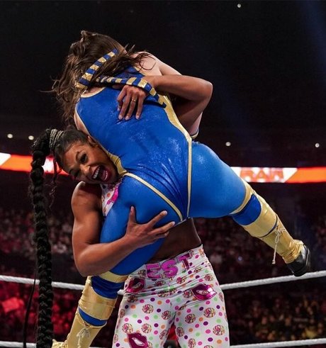 Nikki Cross nudes actress photo