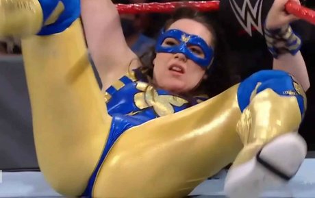 Nikki Cross hot model galleries