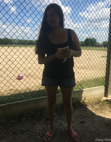 devilishdaisy erotic pornstar pic