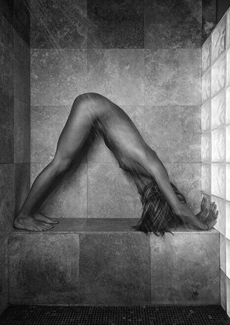 Genevieve04k star naked pic