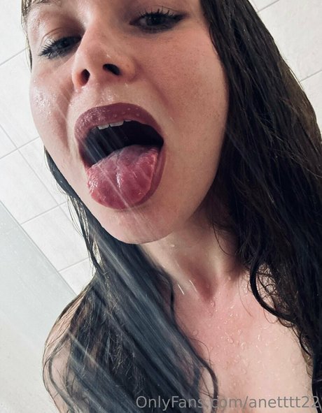 arteich xxx model photo