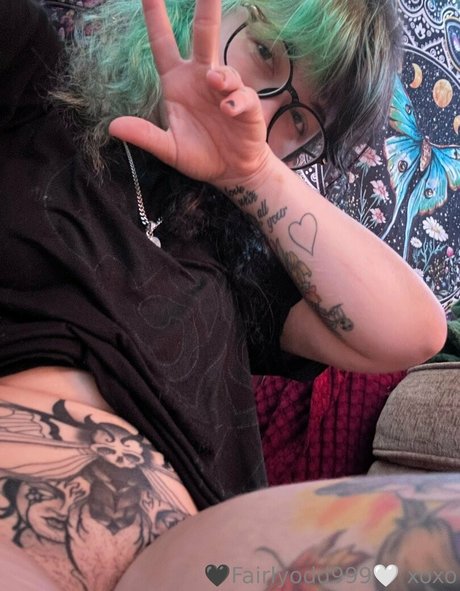 fairlyodd222 pornstar pretty photo