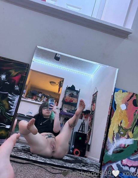 fairlyodd222 pornstar beautiful images