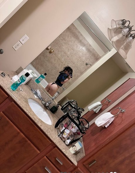 fairlyodd222 adult actress pic