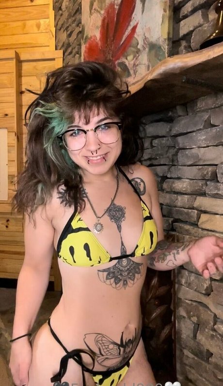 fairlyodd222 art actress galleries