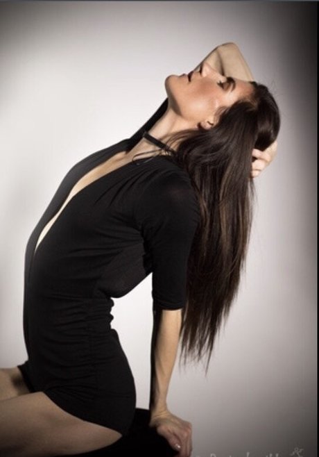 Ggenevieve04k art pornstar picture