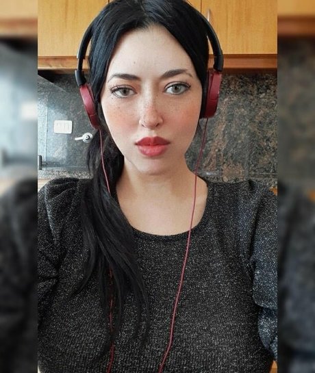 Lucyboom erotic model galleries