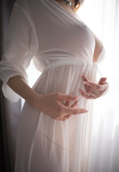 elle mira dance model nude archive