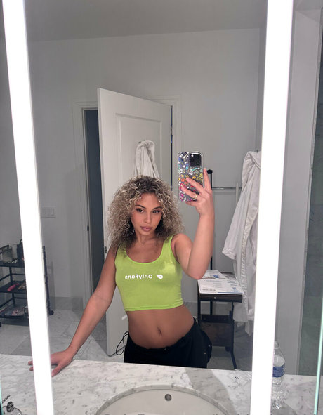 kickingitwithk hot model images