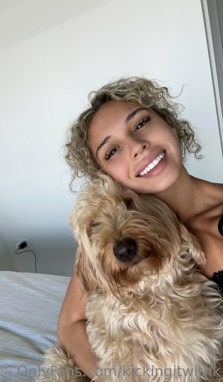 kickingitwithk hd actress pic