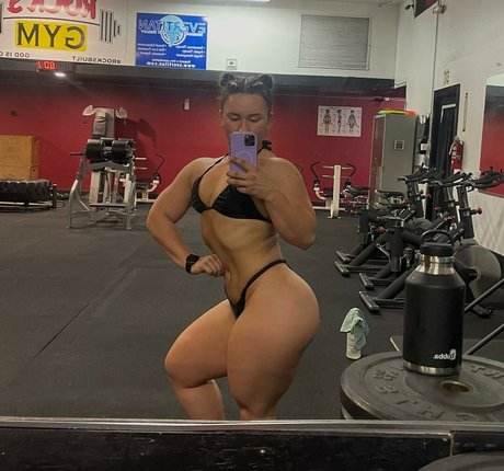 Katy Pull xxx model galleries