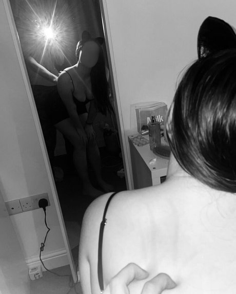 shawn charlotte model adult archive